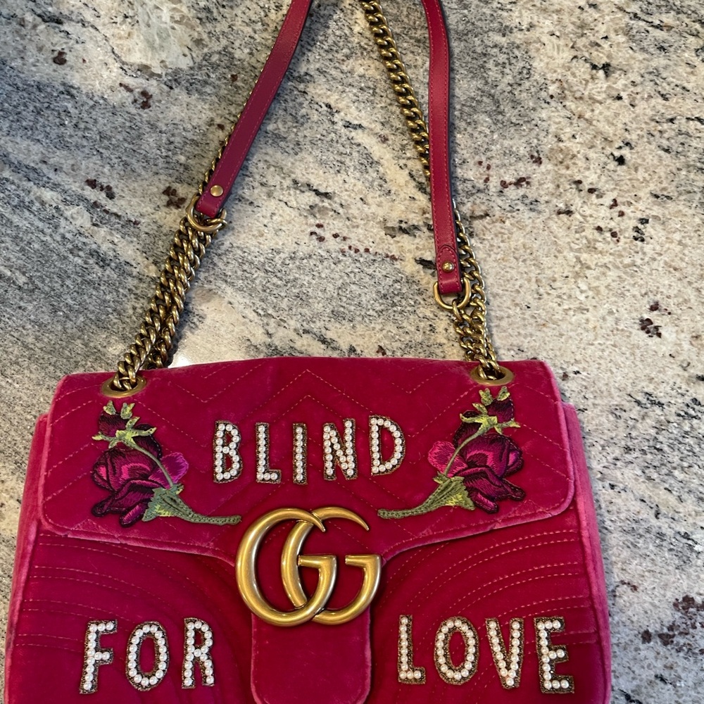 Gucci authentic Vibrant Pink Crossbody Bag with Gold Chain - Picture 14 of 15